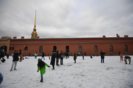 Празднование Широкой масленицы в Санкт-Петербурге