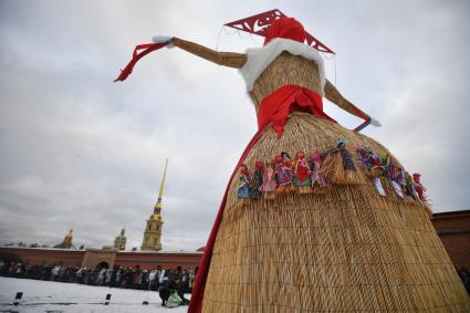 Празднование Широкой масленицы в Санкт-Петербурге