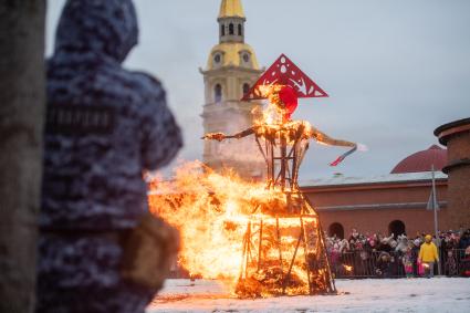 Празднование Широкой масленицы в Санкт-Петербурге