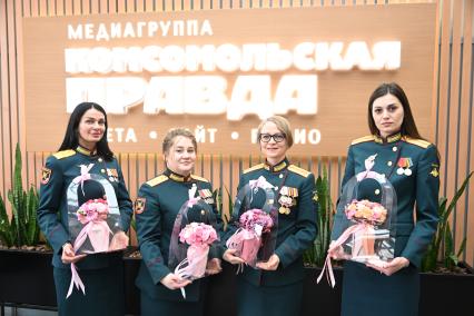 Валентина Янушаускене, Зарина Коннова, Екатерина Николаева и Вероника Устинова