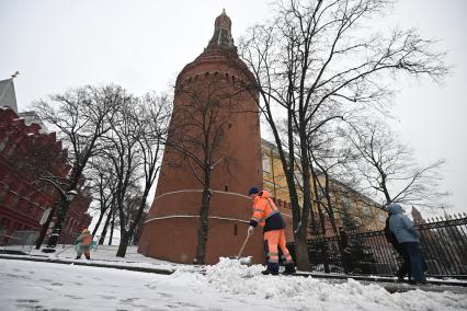 Снег в Москве