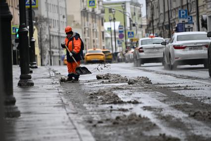 В Москве выпал снег