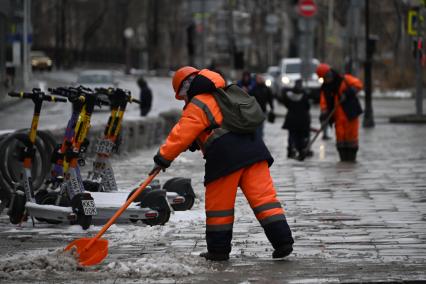 В Москве выпал снег