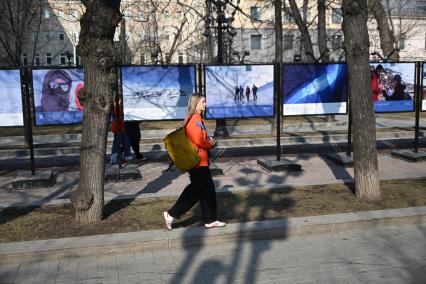 Открытие фотовыставки о путешествии школьников в Антарктиду