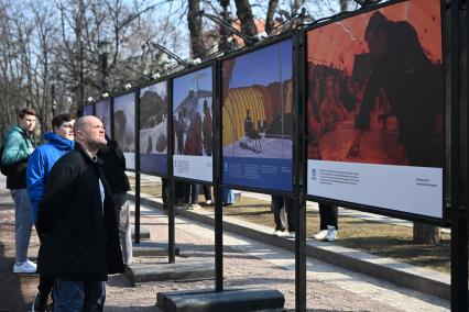 Открытие фотовыставки о путешествии школьников в Антарктиду