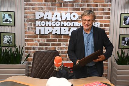Константин Анохин на радиостанции \"Комсомольская правда\"