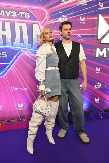 Группа Filatov & Karas