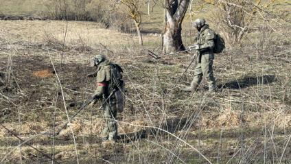 Работа саперов на освобожденных территориях Курской области