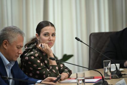 Алина Арутюнова