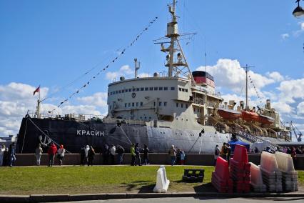 Фестиваль ледоколов в Санкт-Петербурге