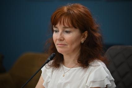 Елена Бизина