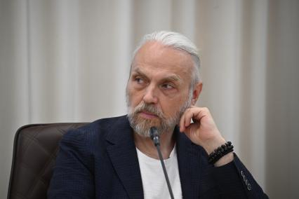Дмитрий Голиков