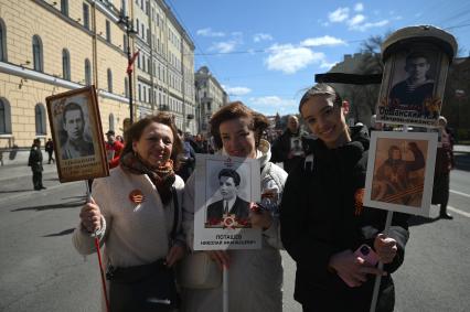 Акция Бессмертный полк\" в Санкт-Петербурге