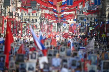 Акция Бессмертный полк\" в Санкт-Петербурге