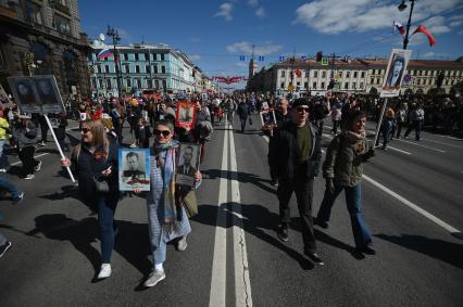 Акция Бессмертный полк\" в Санкт-Петербурге