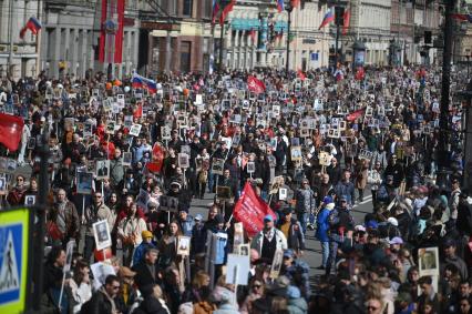 Акция Бессмертный полк\" в Санкт-Петербурге