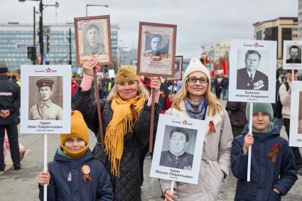 Акция Бессмертный полк\" в Перми