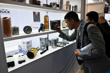Выставка MIMS Automobility Moscow в Экспоцентре\"