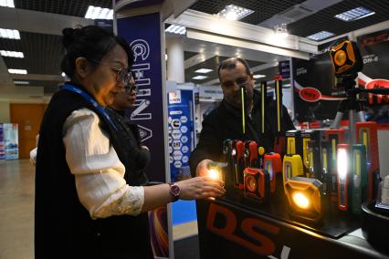 Выставка MIMS Automobility Moscow в Экспоцентре\"