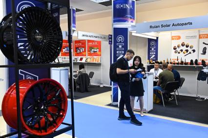 Выставка MIMS Automobility Moscow в Экспоцентре\"