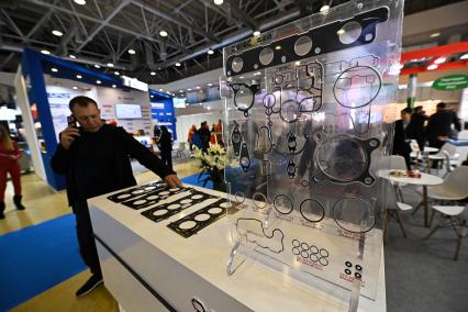 Выставка MIMS Automobility Moscow в Экспоцентре\"
