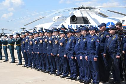 Торжественное мероприятие в честь 30-летия авиации МЧС России в Жуковском