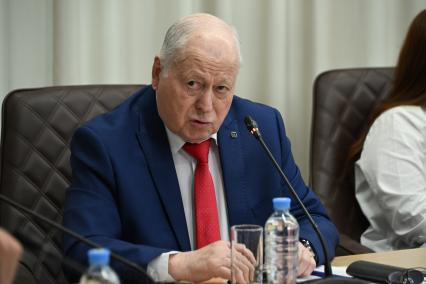 Александр Разумов