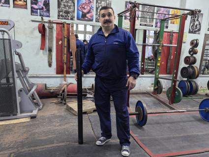 Самый сильный человек планеты Дмитрий Халаджи