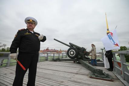 Полуденный выстрел в честь 100-летия Комсомольской правды