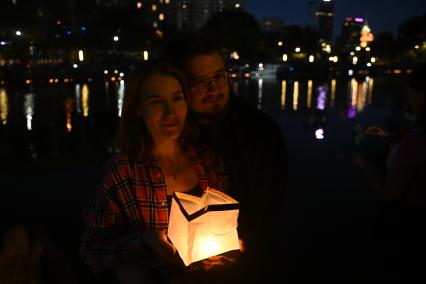 Фестиваль водных фонариков в Москве