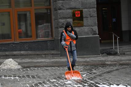 Снег в Москве