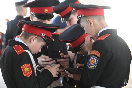 Парад кадетского движения Москвы Не прервётся связь поколений\" на Поклонной горе