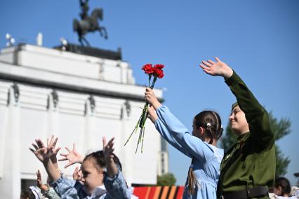 Парад кадетского движения Москвы Не прервётся связь поколений\" на Поклонной горе