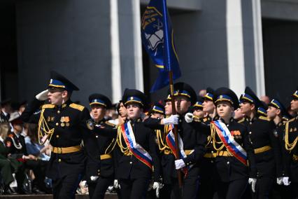 Парад кадетского движения Москвы Не прервётся связь поколений\" на Поклонной горе