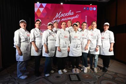 Городской конкурс на лучшего кондитера Московские мастера\"