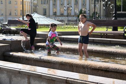 Жаркая погода в Москве