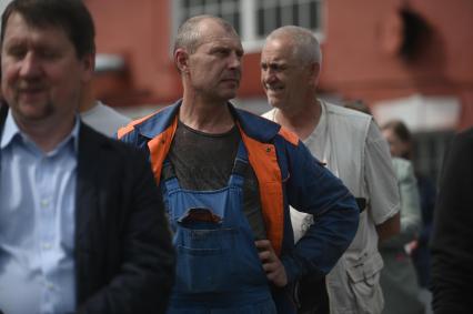 Спуск на воду скоростного катамарана Форт Обручев в Санкт-Петербурге