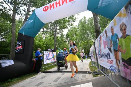 Семейный забег прошел в парке Яуза\" в Международный день защиты детей