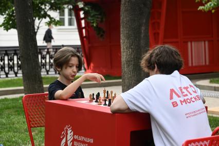 Летний клуб на Тверском бульваре в рамках проекта Лето в Москве\"
