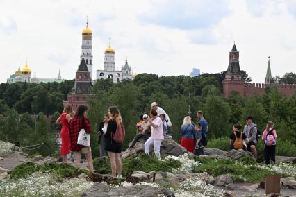 Летний клуб на Тверском бульваре в рамках проекта Лето в Москве\"