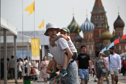 XI книжный фестиваль Красная площадь\"