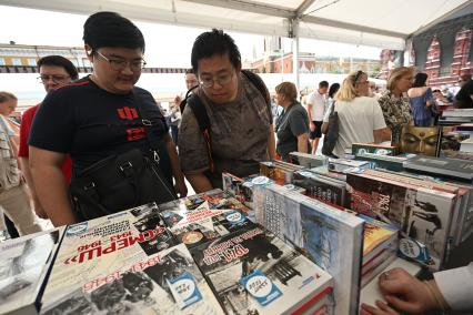 XI книжный фестиваль Красная площадь\"