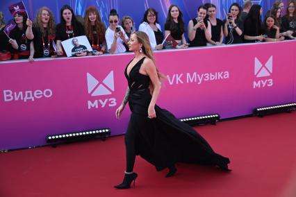 Anna Asti