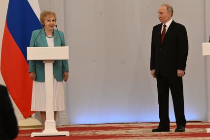 Тамара Пуртова и Владимир Путин