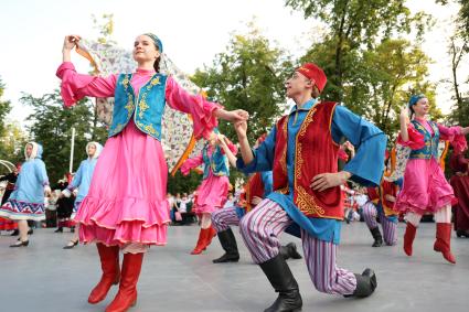 Фестиваль Улица. Танцы\" на Чистопрудном бульваре