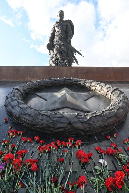 У Ржевского мемориала Советскому солдату состоялся концерт-реквием Мы этой памяти верны\", посвященный Дню памяти и скорби