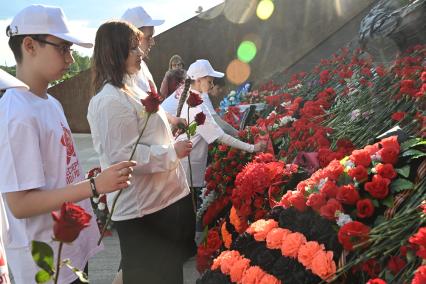 У Ржевского мемориала Советскому солдату состоялся концерт-реквием Мы этой памяти верны\", посвященный Дню памяти и скорби