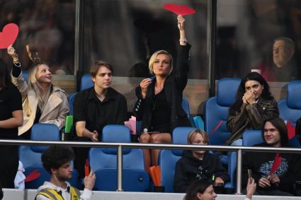 Полина Гагарина с сыном