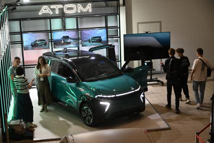 Российский электромобиль Атом\"