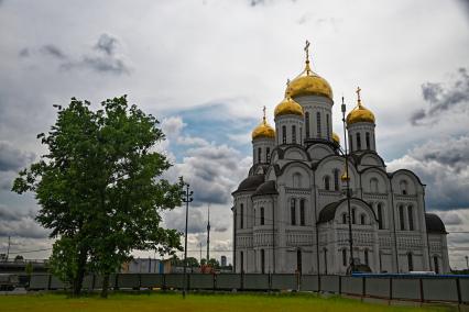 Храм Успения Пресвятой Богородицы в Березовой алее в Останкино